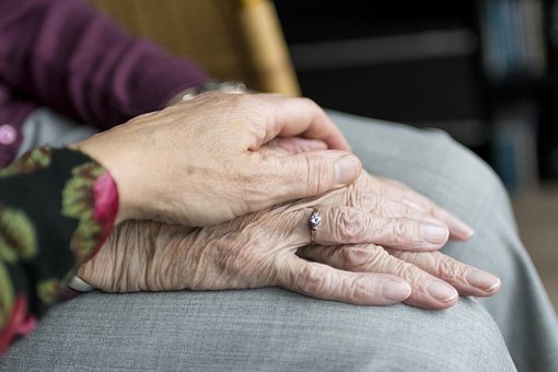 Ergebnisse vom Pflegetisch Altenpflege - Nach der Reform ist vor der Reform? 